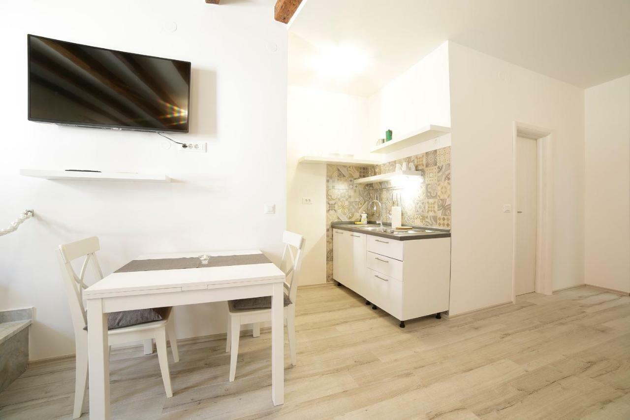 Zen Studio In Center Of Rovinj Exterior foto